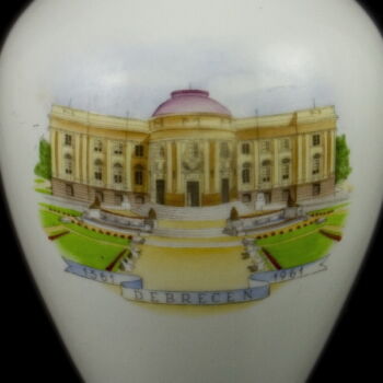 Herend porcelain vase with the  picture of the Debrecen Déri Museum