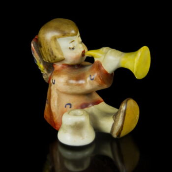 Hummel kerámia figura angyalka trombitával