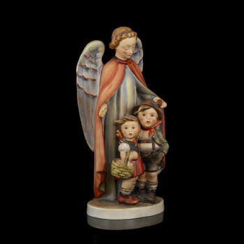 Goebel "Heavenly protect" Guardian angel figure