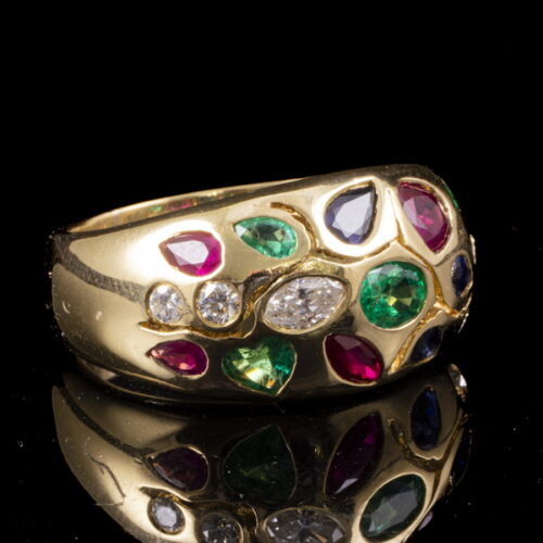 Ring with colored gemstones