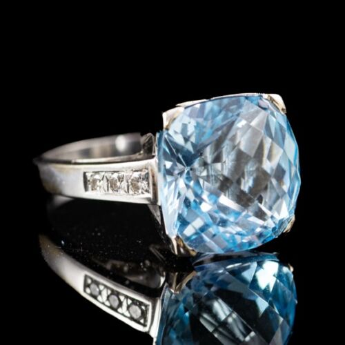 Mauboussin Paris modern ring with aquamarine