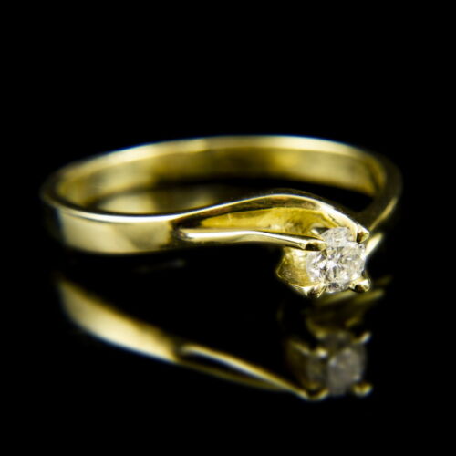 14 karátos sárgaarany eljegyzési gyűrű gyémánt kővel (0.19 ct)