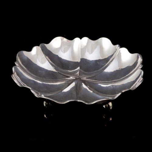 Pesti Art deco kiskínáló