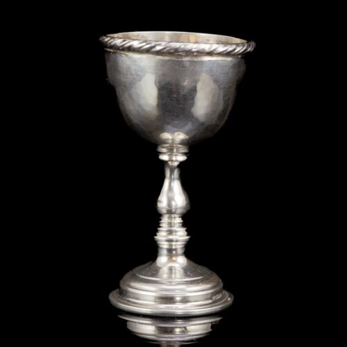 Silver cup / egg cup