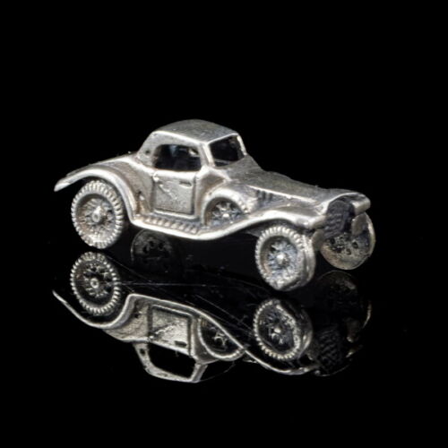 Mini ezüst oldtimer kisautó