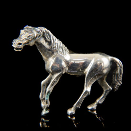 Mini ezüst ló figura