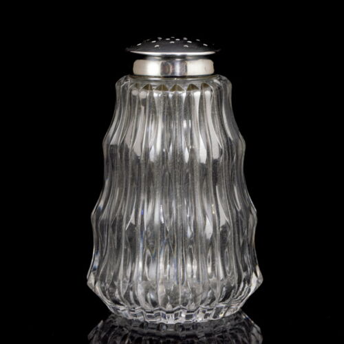 Austrian powdered sugar spreader