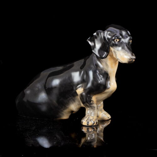 Herend porcelain Dachshund figurine