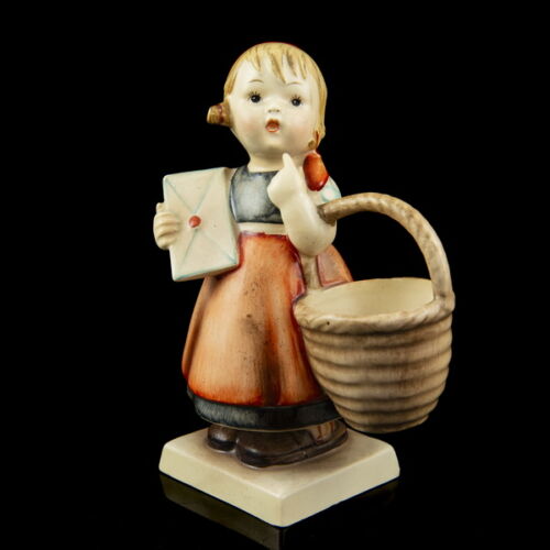 Hummel "Meditation" figura - Kislány kosárral és levéllel a kezében