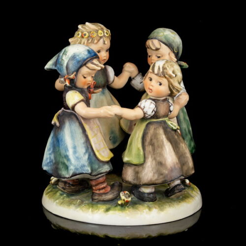 Goebel group of figurines - Round dance