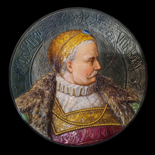 Porcelán falitányér főnemes férfi portréjával
