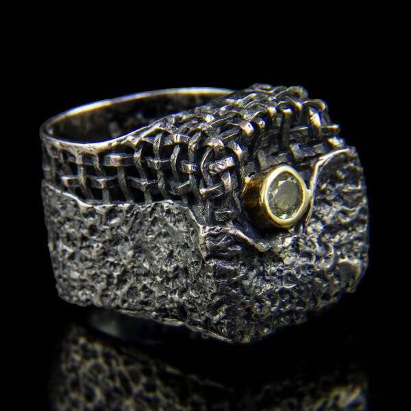 Juvite ezüst designe gyűrű olivin kővel