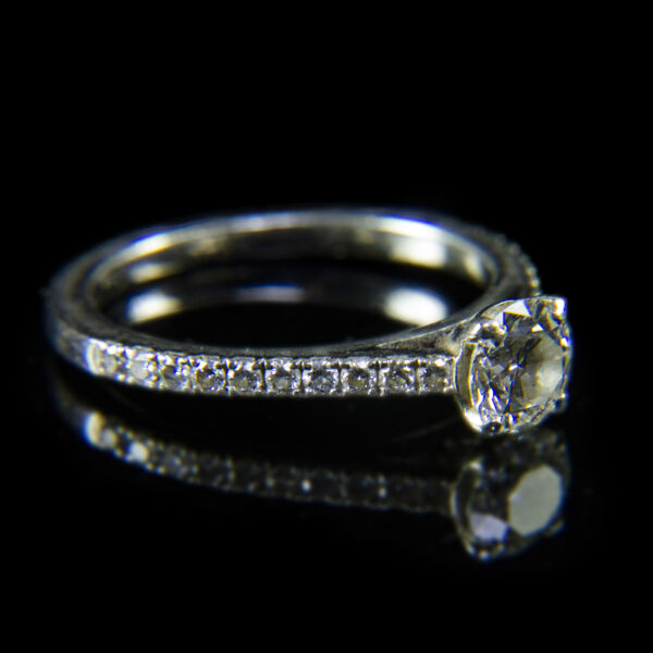 De Beers gyémánt köves eljegyzési gyűrű
